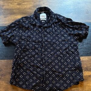 Denim & Flower Navy Geometric Button Down Shirt (Missing one button)